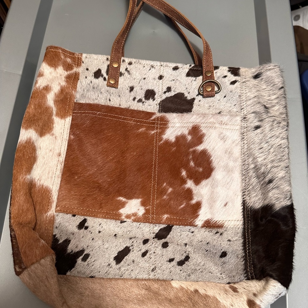 Purses - Picture 5 of 7